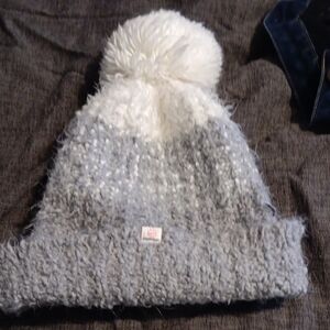 Cozy Cuddlduds Beanie Brand New Never Worn